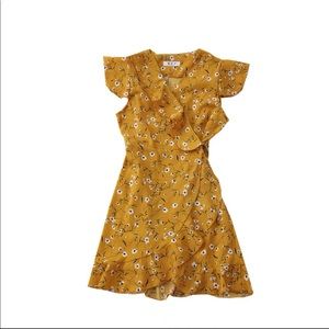 Wrap dress. Flowers pattern
